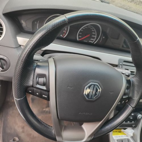 ⚡40% Легковой автомобиль хэтчбек (HATCHBACK) MG 6, 2013 г.в., цвет-белый, чёрный,  рег.знак 9017 XK-7