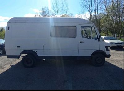 Грузовой вагон MERCEDES-BENZ 410 D, год выпуска 1991, рег.знак AP 1179 -7