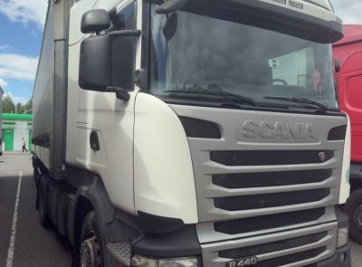 Грузовой седельный тягач SCANIA R 440, 2017 г.в., рег. №AK 5814-4 , полуприцеп SCHMITZ CARGOBULL SCS 24/L, 2017 г.в. рег. № А 5667 В-4