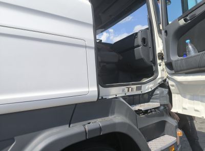 Грузовой седельный тягач SCANIA R 440, 2017 г.в., рег. №AK 5813-4 , полуприцеп SCHMITZ CARGOBULL SCS 24/L, 2017 г.в. рег. № А 5665 В-4