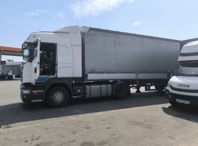 Грузовой седельный тягач SCANIA R 440, 2017 г.в., рег. №AK 5813-4 , полуприцеп SCHMITZ CARGOBULL SCS 24/L, 2017 г.в. рег. № А 5665 В-4