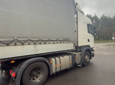 Грузовой седельный тягач SCANIA R 440, 2017 г.в., рег. №AK 5798-4 , полуприцеп SCHMITZ CARGOBULL SCS 24/L, 2017 г.в. рег. № А 5659 В-4